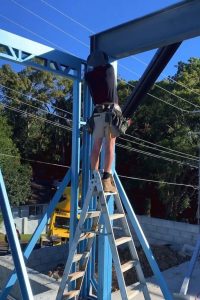 crane hire for beam installation brisbane qld