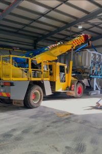 dual franna crane lift machinery installation specialists brisbane qld