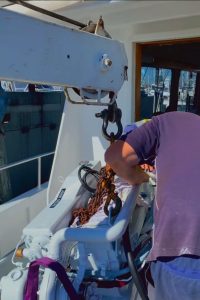 franna crane assisting in boat engine installation and maintenance brisbane qld