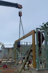 franna crane assisting with Framing installation Brisbane QLD