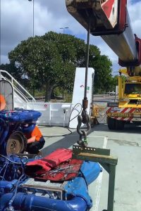 franna crane hire assisting in engine maintenance on boat or barge brisbane qld