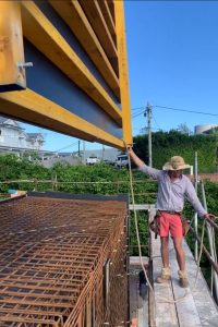 slewing crane assisting with formwork brisbane qld
